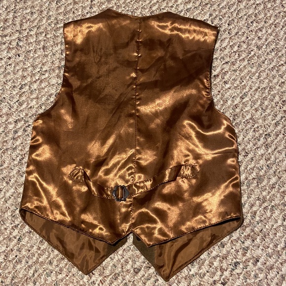 Pan-Asia Genuine Leather Vest - Picture 6 of 11